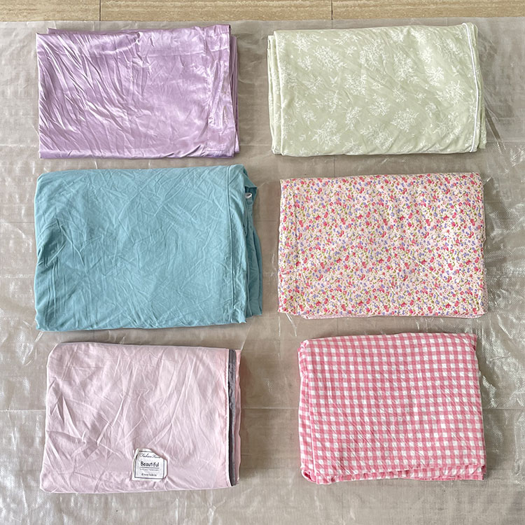 Bedsheet bekas