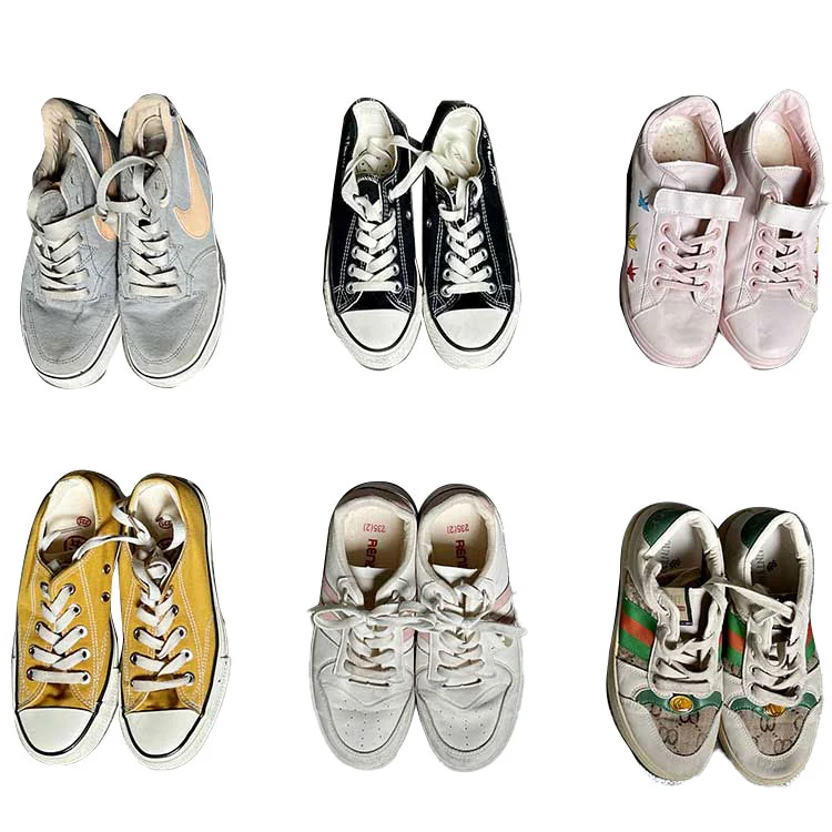 Sepatu Casual Wanita Bekas