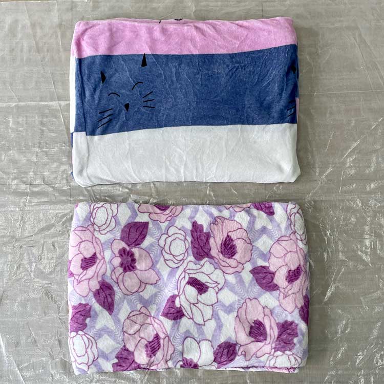 Digunakake Thin Blanket